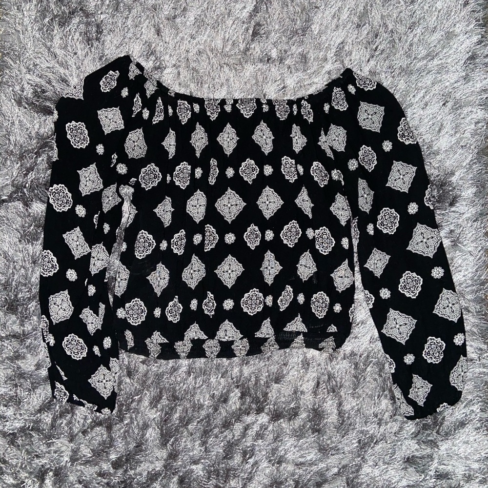 Brand: Amuse Society. Size: XS. Colour: Black & White